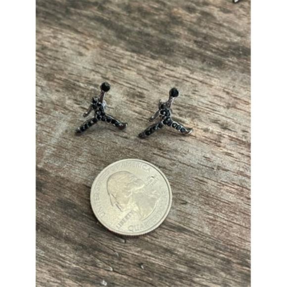 MICHAEL JORDAN‎ SILVER - PLATED PAIR STUD EARRINGS SILVER BLACK JUMPMAN JUMP MAN - Picture 3 of 5